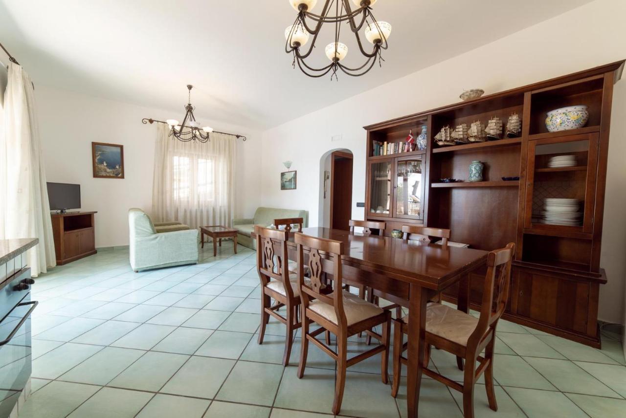 Olga'S Relais Aparthotel มัสซาลูเบรนเซ ภายนอก รูปภาพ