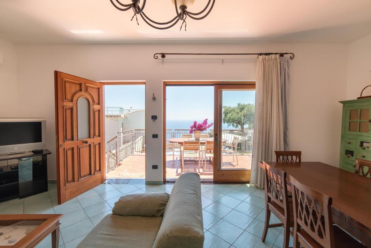 Olga'S Relais Aparthotel มัสซาลูเบรนเซ ภายนอก รูปภาพ