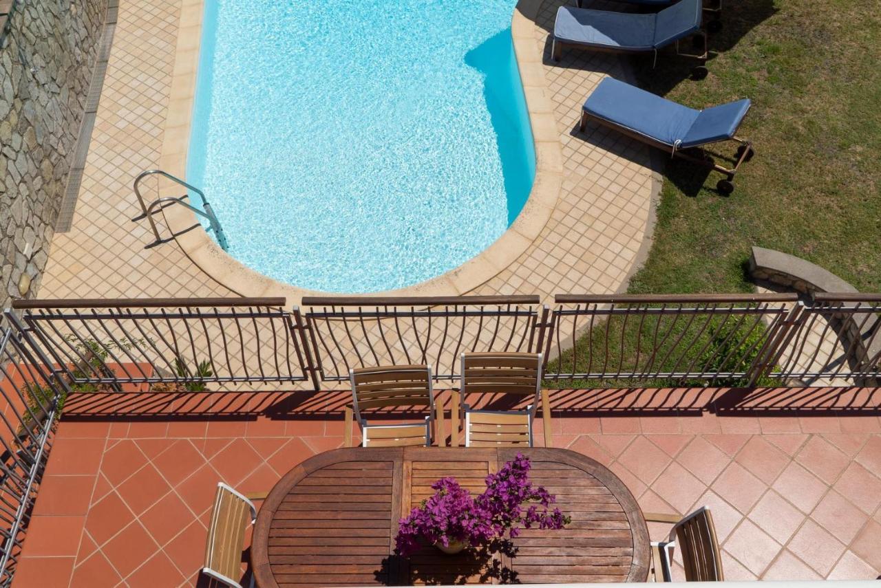 Olga'S Relais Aparthotel มัสซาลูเบรนเซ ภายนอก รูปภาพ