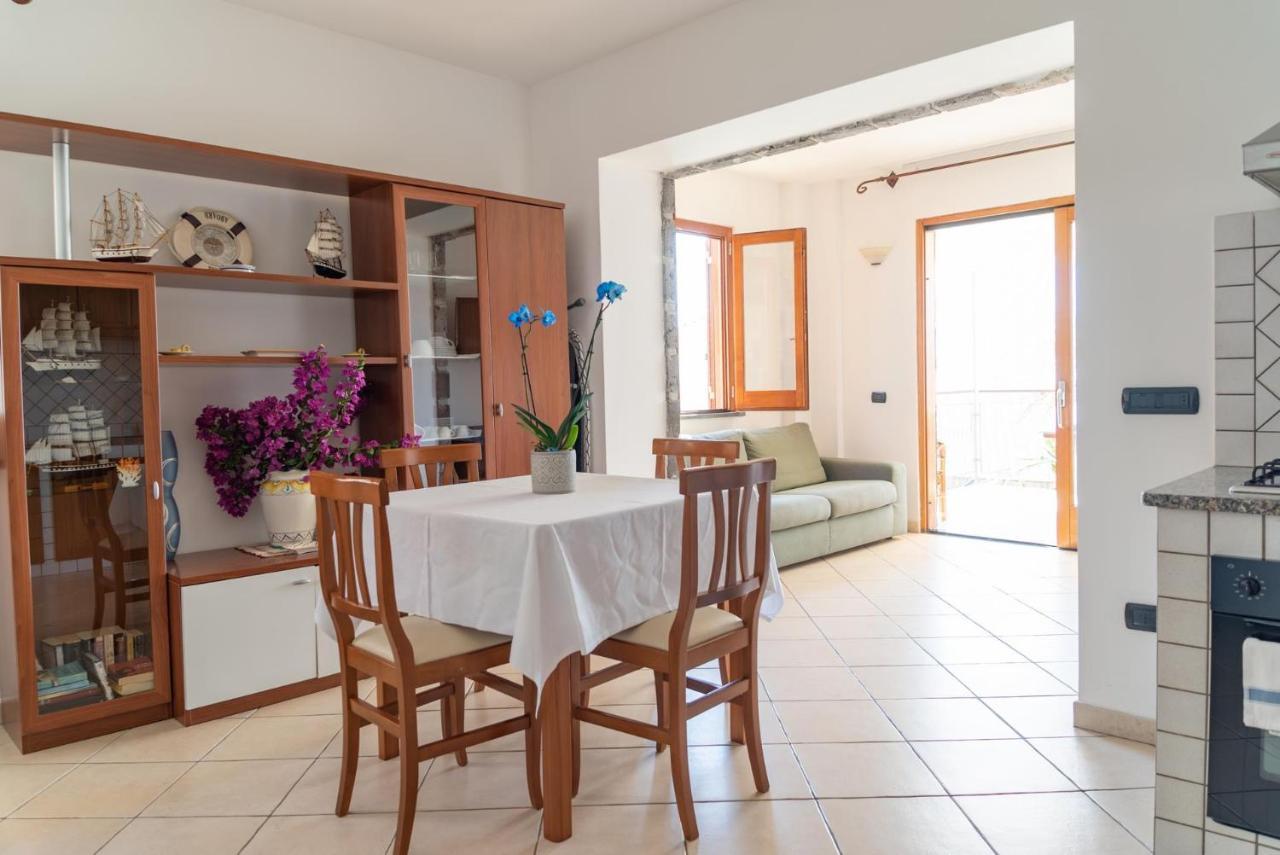 Olga'S Relais Aparthotel มัสซาลูเบรนเซ ภายนอก รูปภาพ