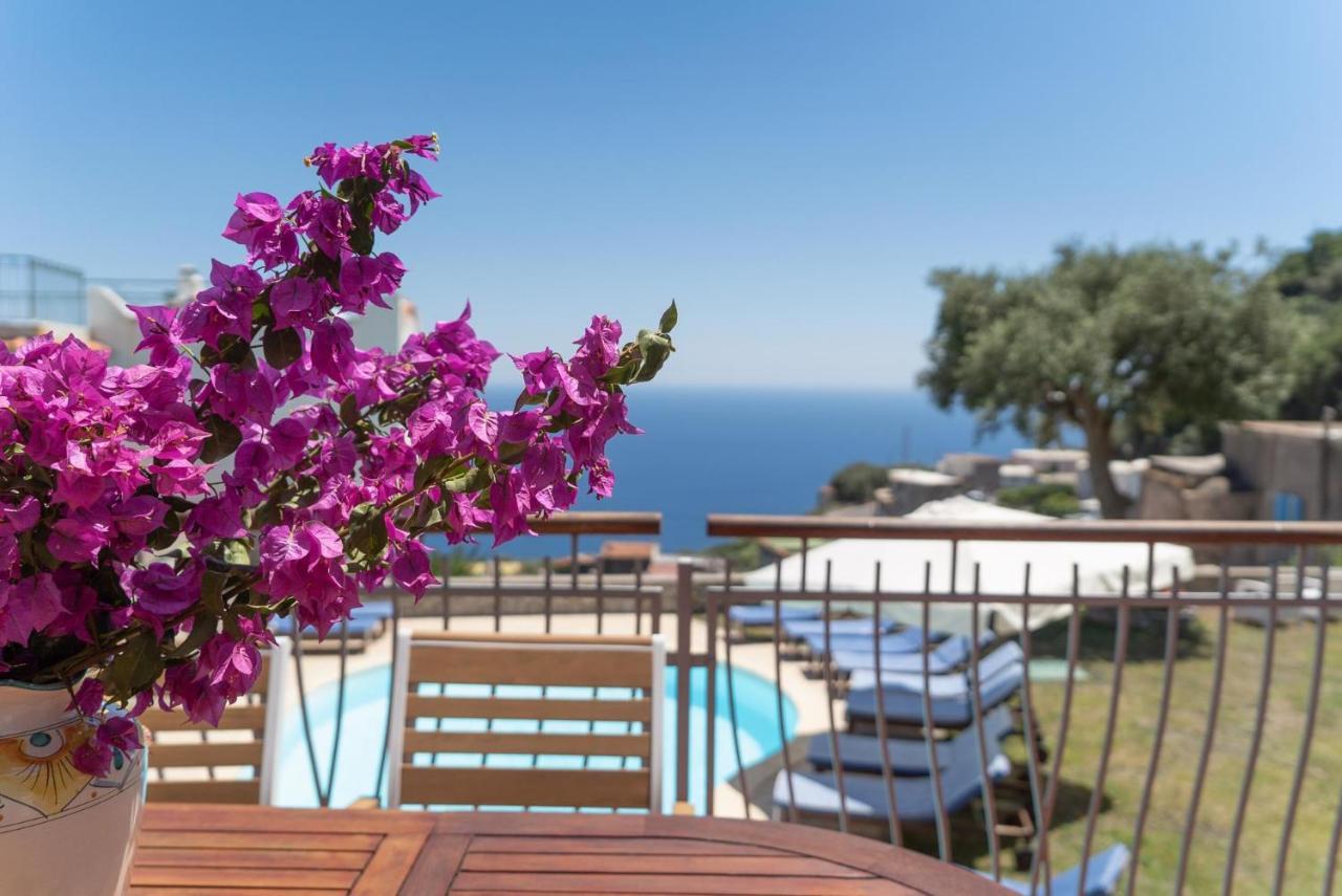 Olga'S Relais Aparthotel มัสซาลูเบรนเซ ภายนอก รูปภาพ